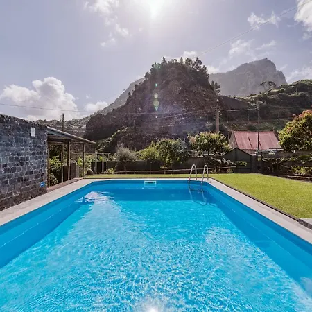 Casa Da Pedra By Amazing Madeira Hébergement de vacances *