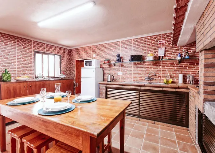 Casa Da Pedra By Amazing Madeira * Santana (Madeira)